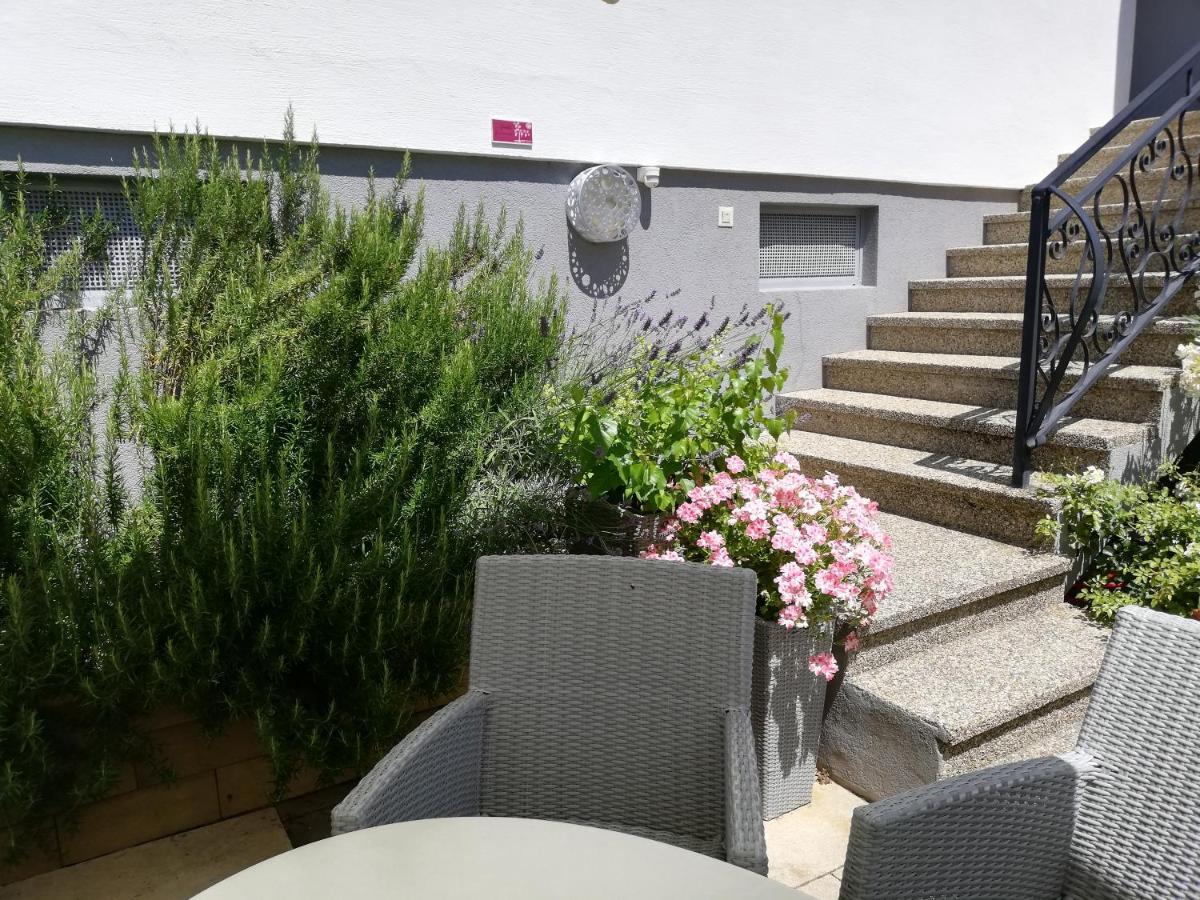 Winzerhof Michael Gartner Bed & Breakfast Illmitz Exterior foto